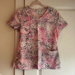 Women’s small scrub star multi color scrub top